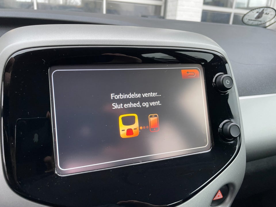 Toyota Aygo 1,0 VVT-i x-play 5d