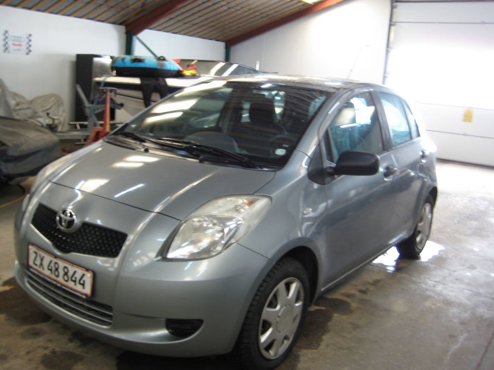 Toyota Yaris 1,0 Luna 5d
