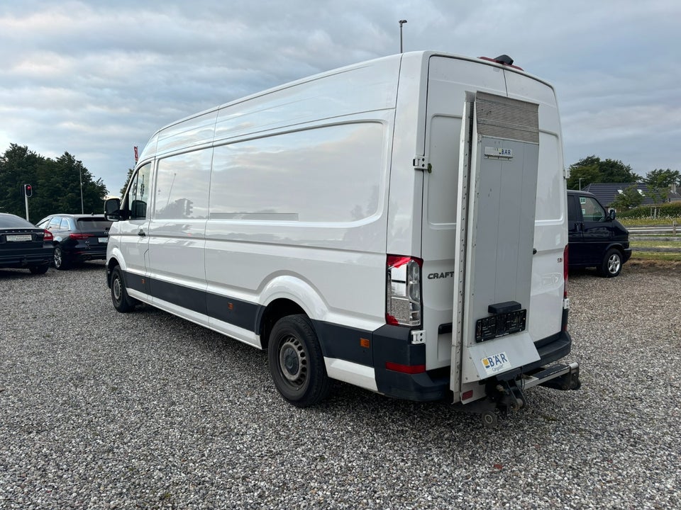 VW Crafter 35 2,0 TDi 177 Kassevogn L3H3 aut.