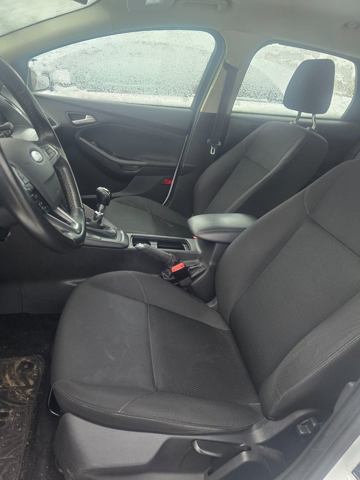 Ford Focus 1,0 SCTi 125 Titanium stc. 5d