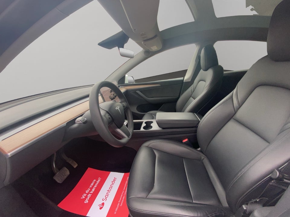 Tesla Model Y RWD 5d
