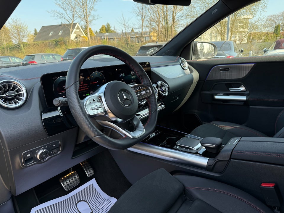 Mercedes EQA350 AMG Line 4Matic 5d
