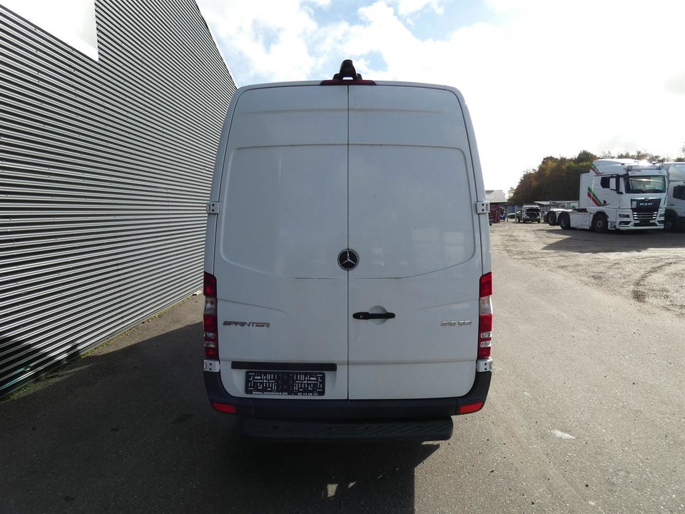 Mercedes Sprinter 316 2,2 CDi A2 Kassevogn RWD