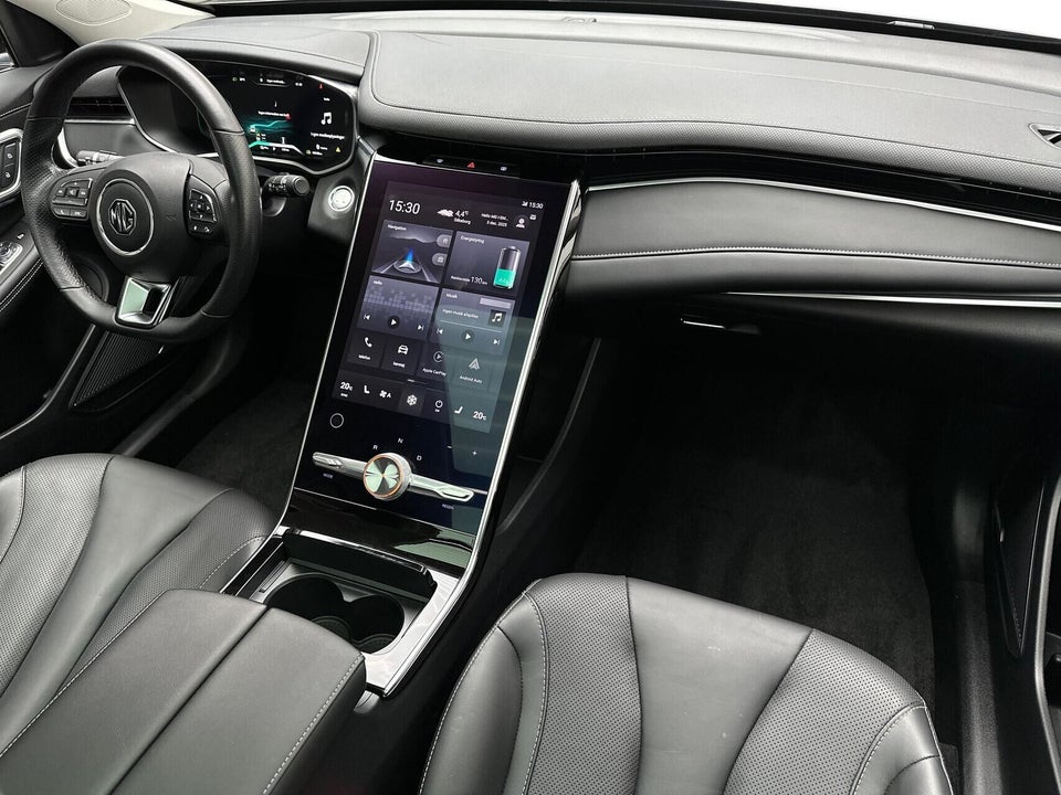 MG Marvel R Luxury 5d