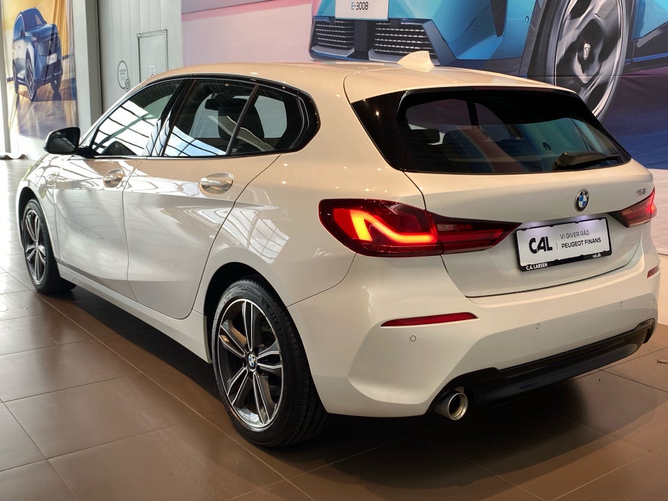 BMW 118i 1,5 Sport Line aut. 5d