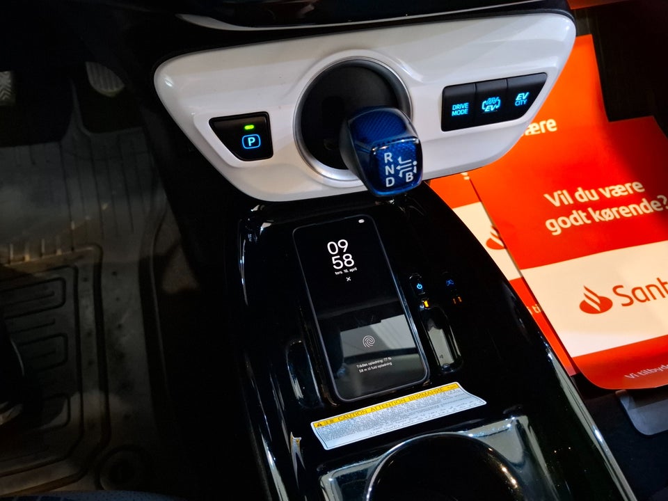 Toyota Prius 1,8 Plug-in Hybrid H4 MDS 5d