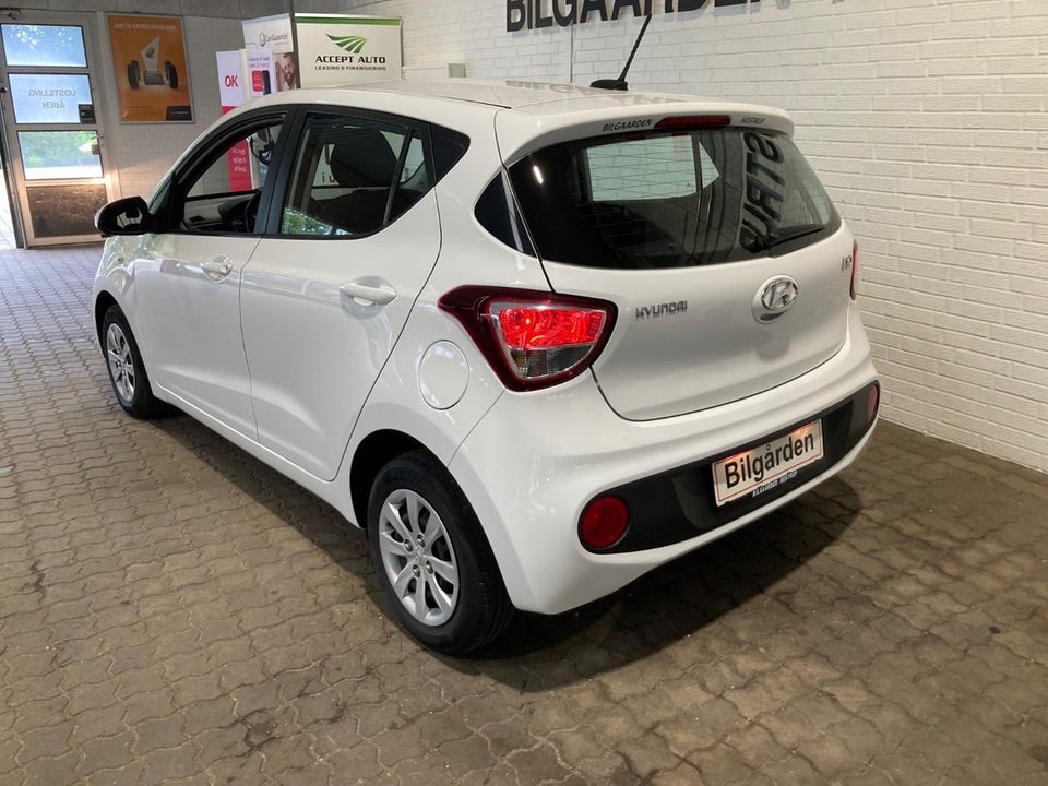 Hyundai i10 1,0 Touch 5d