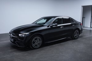 Mercedes C300 e, modelår 2023, 27,000 km