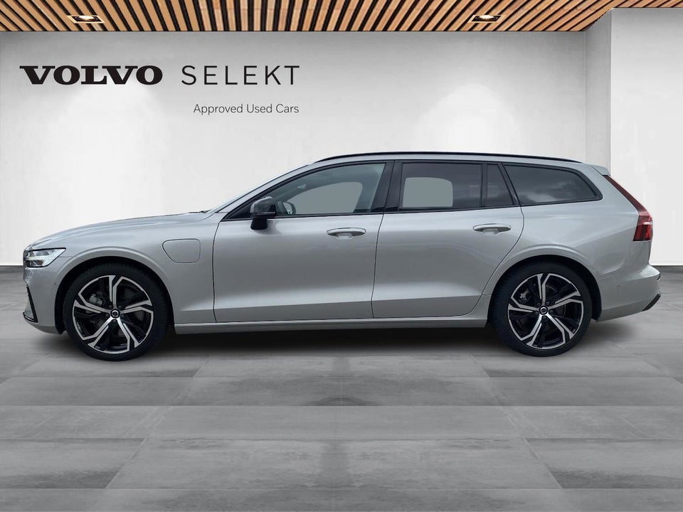 Volvo V60 2,0 T6 ReCharge Ultimate Dark aut. AWD 5d