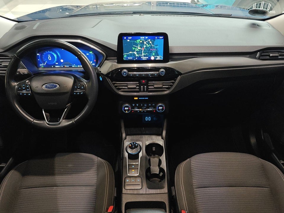 Ford Kuga 2,5 PHEV Titanium CVT 5d