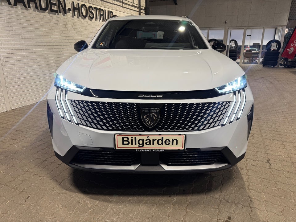 Peugeot e-5008 77 Allure 7prs 5d
