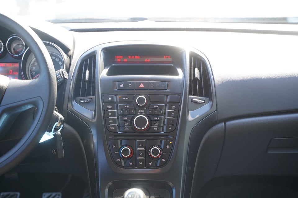 Opel Astra 1,4 100 Enjoy 5d