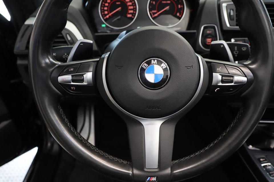 BMW 220d 2,0 Cabriolet aut. 2d