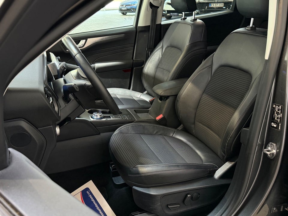 Ford Kuga 2,5 PHEV Titanium X CVT 5d