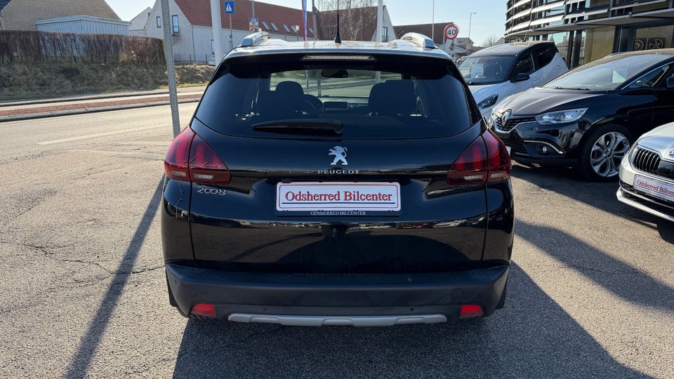 Peugeot 2008 1,2 PureTech 110 Allure 5d