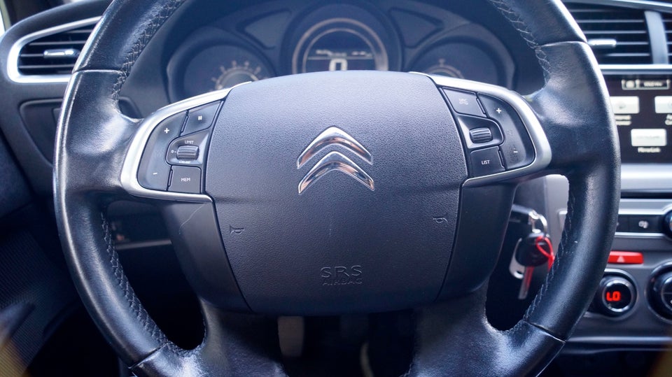 Citroën C4 1,6 BlueHDi 100 Feel 5d