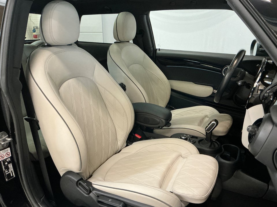 MINI Cooper SE Maximise 3d