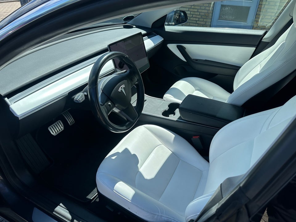 Tesla Model 3 Performance AWD 4d
