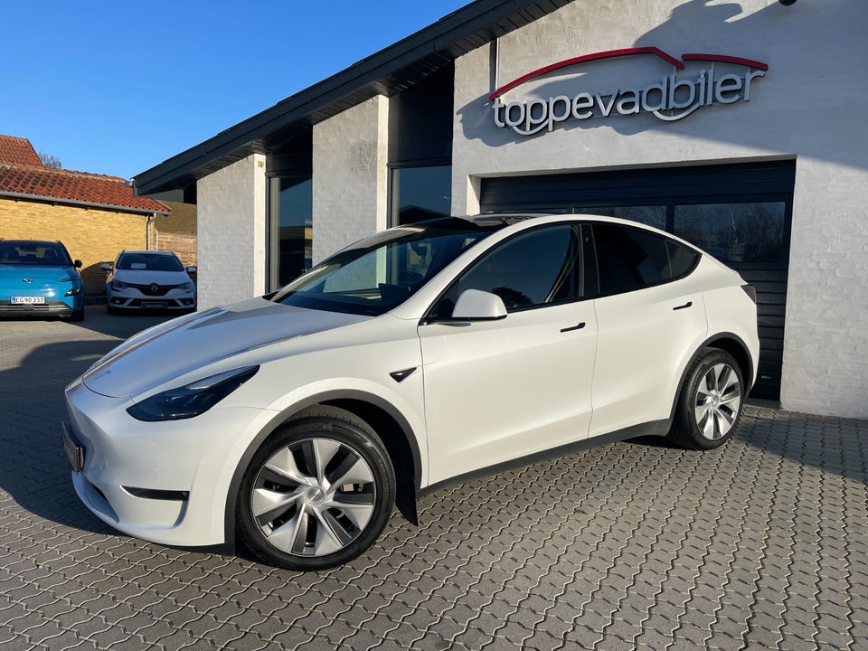 Tesla Model Y Long Range AWD 5d