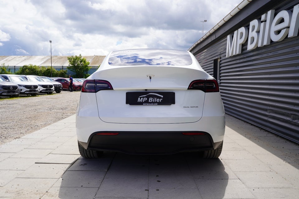 Tesla Model Y Long Range AWD 5d