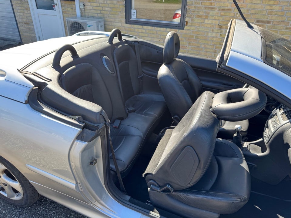 Peugeot 206 1,6 16V CC 2d