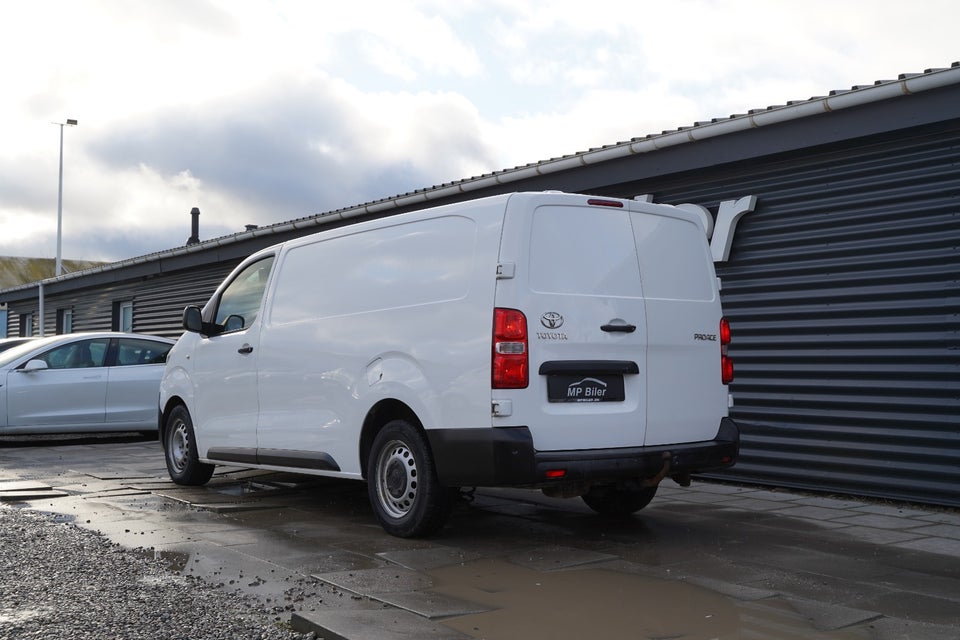 Toyota ProAce 2,0 D 120 Long Comfort 5d