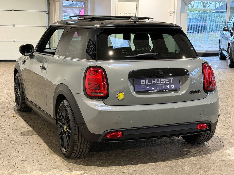 MINI Cooper SE Maximise 3d