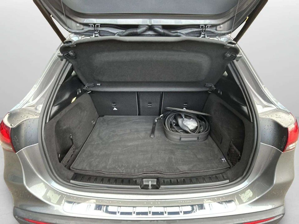 Mercedes EQA250 Progressive 5d