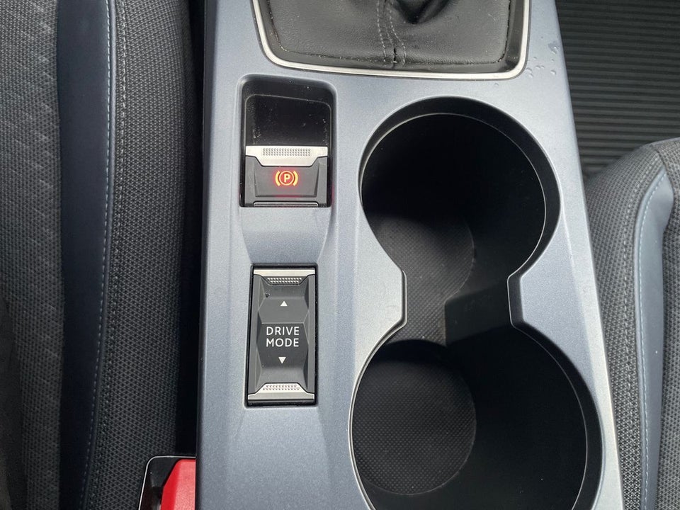 Peugeot 2008 1,2 PureTech 100 Allure Pack 5d