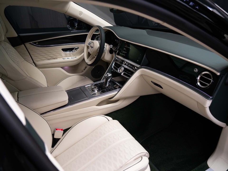 Bentley Flying Spur 4,0 V8 Hybrid Mulliner aut. 4d