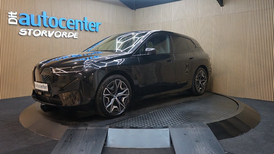 BMW iX xDrive40 Sport 5d