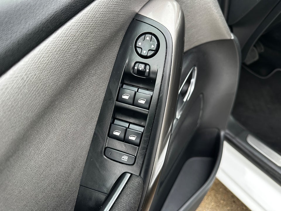 Citroën Grand C4 SpaceTourer 1,5 BlueHDi 130 Intensive+ EAT8 Van 5d