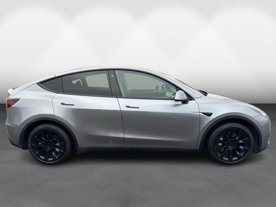 Tesla Model Y RWD 5d