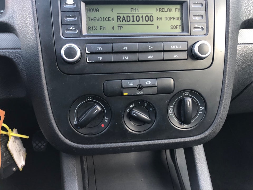 VW Golf V 1,6 FSi Comfortline 5d