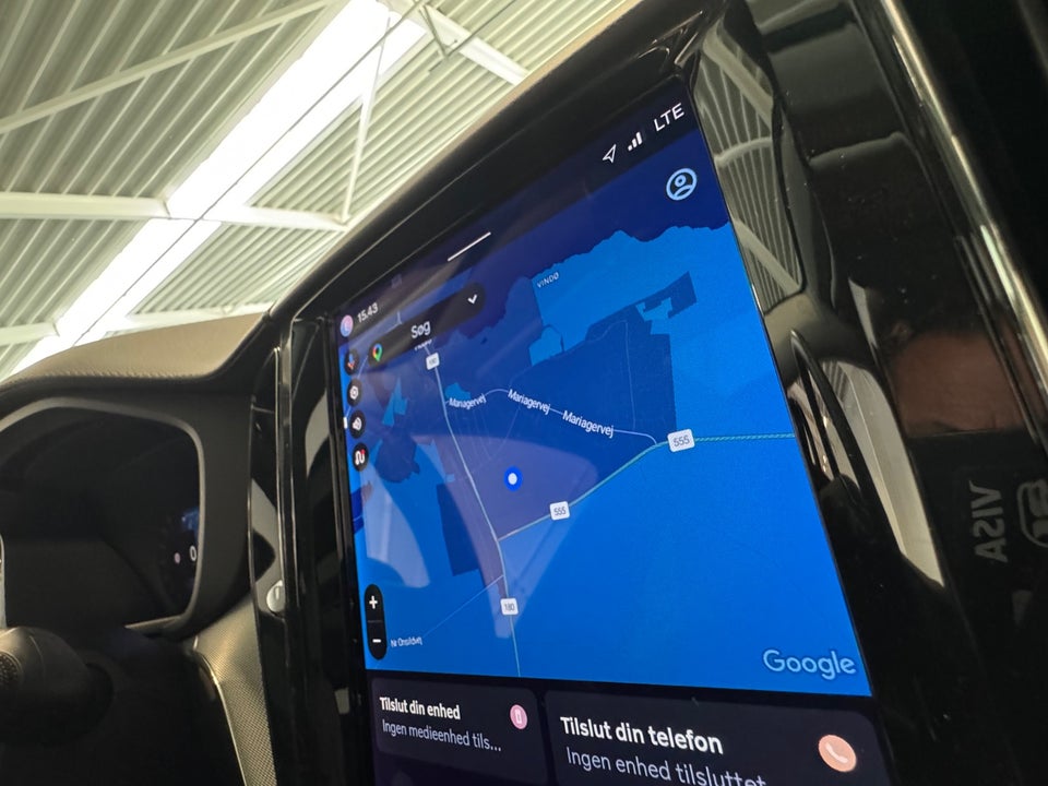 Volvo XC60 2,0 T8 ReCharge Plus Dark aut. AWD 5d