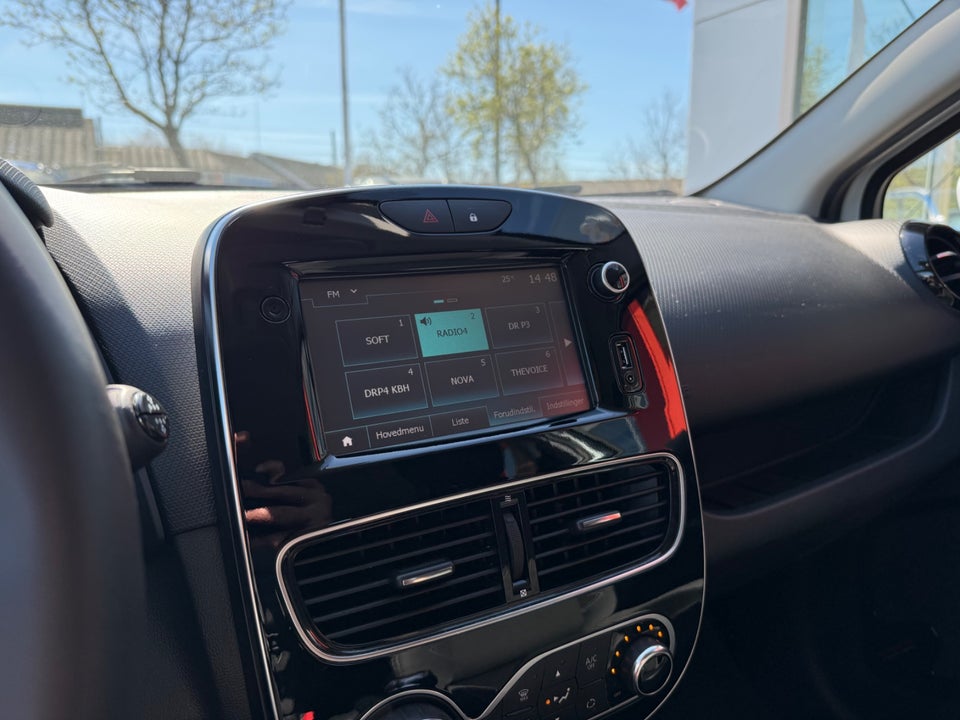 Renault Clio IV 1,5 dCi 90 Limited Sport Tourer 5d