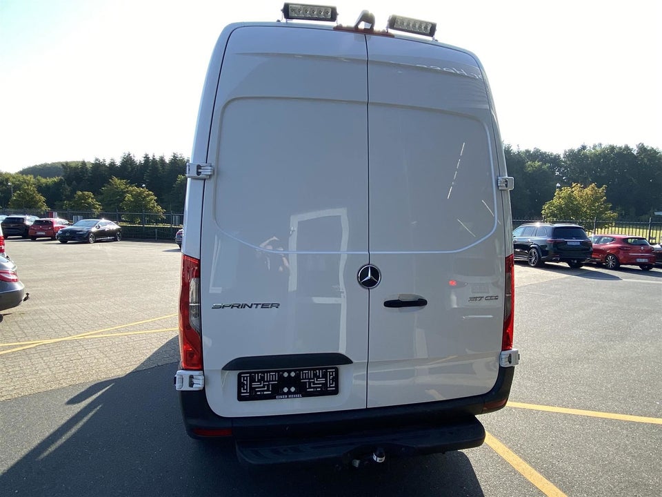 Mercedes Sprinter 317 2,0 CDi A2 Kassevogn aut. RWD