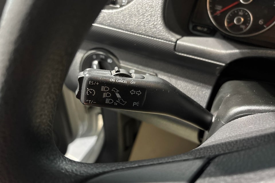 VW Caddy 1,6 TDi 102 BMT Van 4d