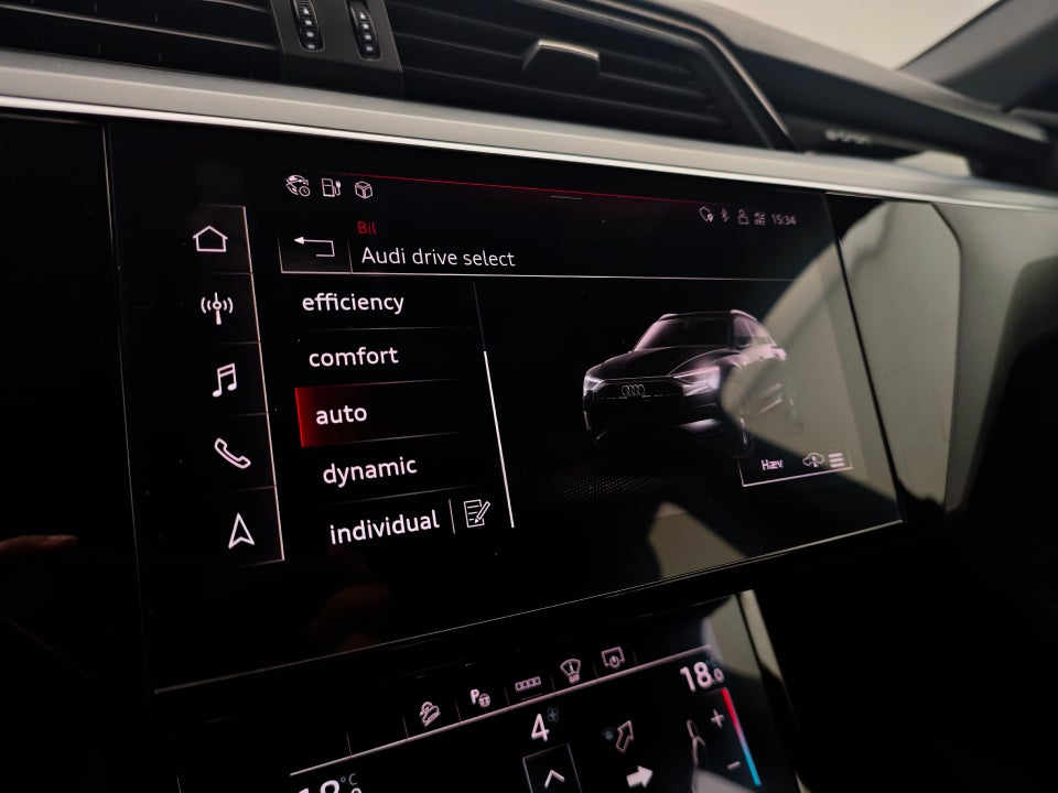 Audi e-tron 55 quattro 5d