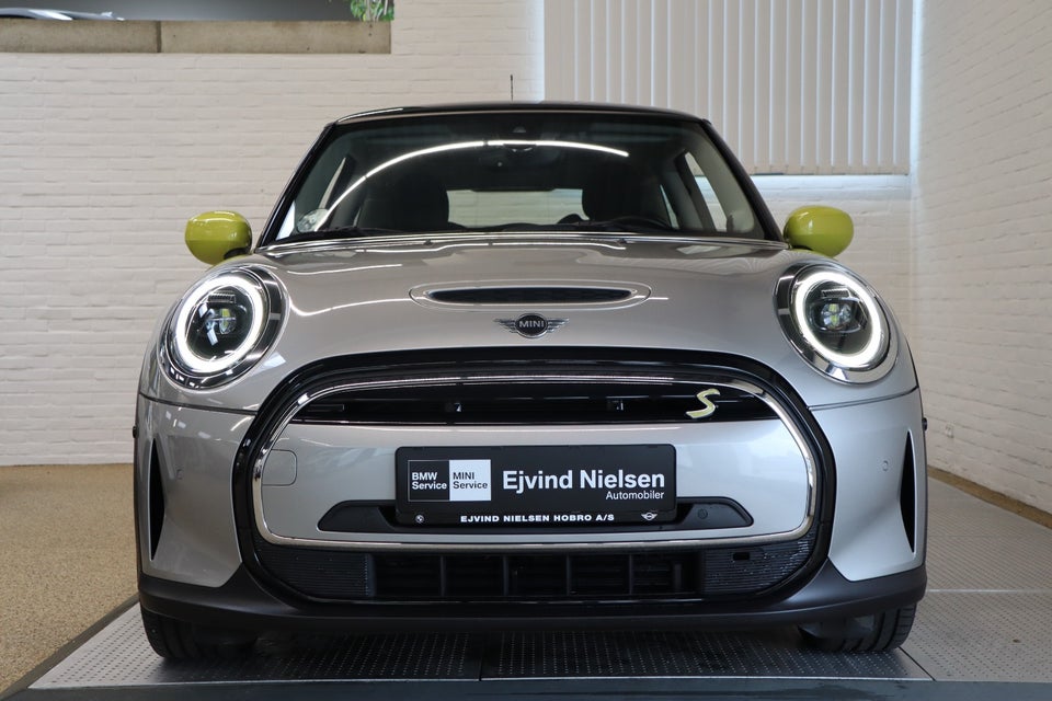 MINI Cooper SE Edition Premium Plus 3d