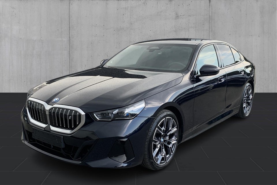 BMW i5 eDrive40 M-Sport 4d