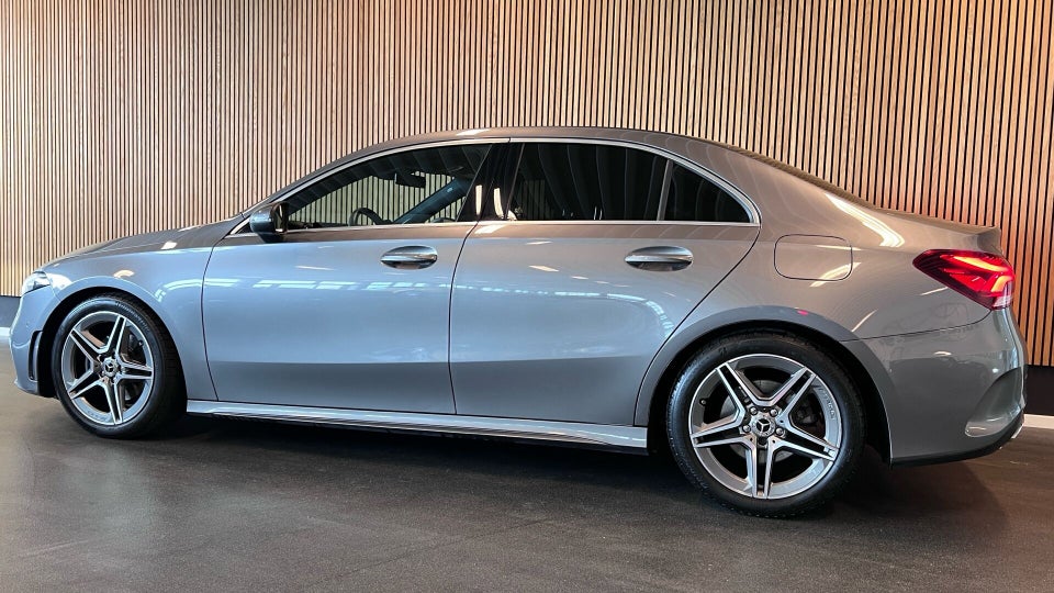 Mercedes A200 1,3 AMG Line 4d