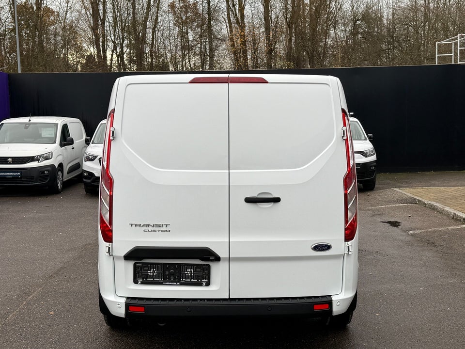 Ford Transit Custom 300L 2,0 TDCi 130 Active