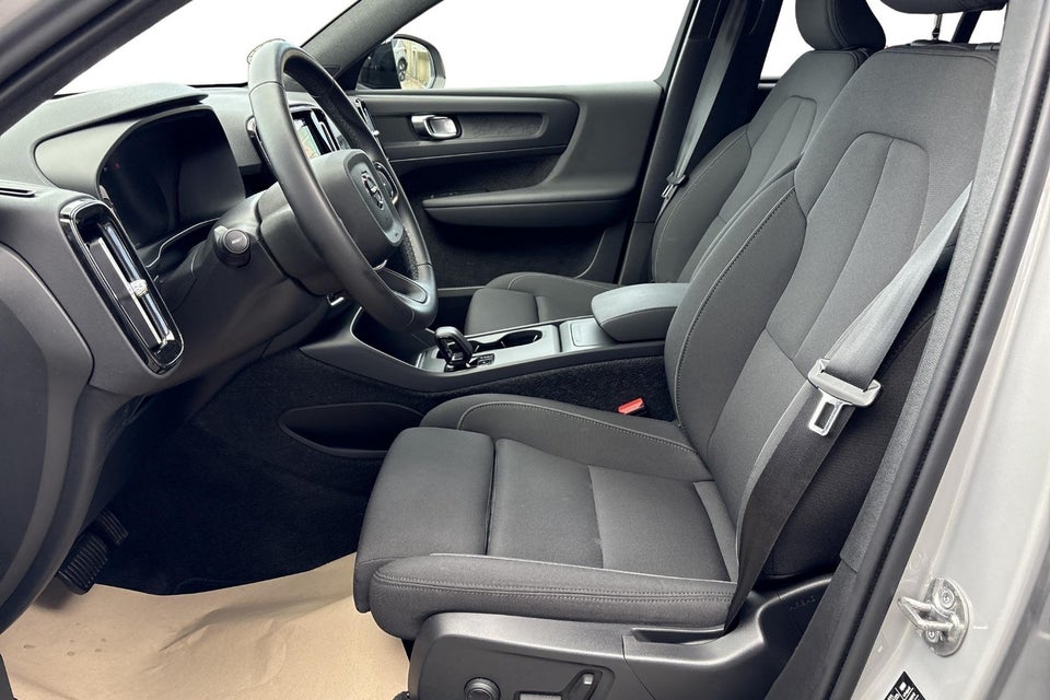 Volvo EX40 Extended Range Plus 5d