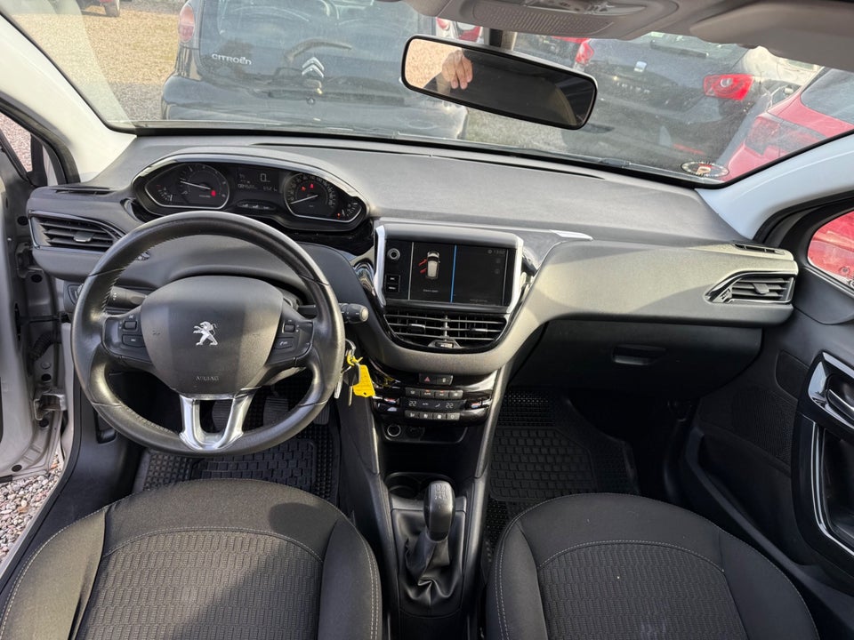 Peugeot 208 1,6 BlueHDi 100 Envy+ 5d