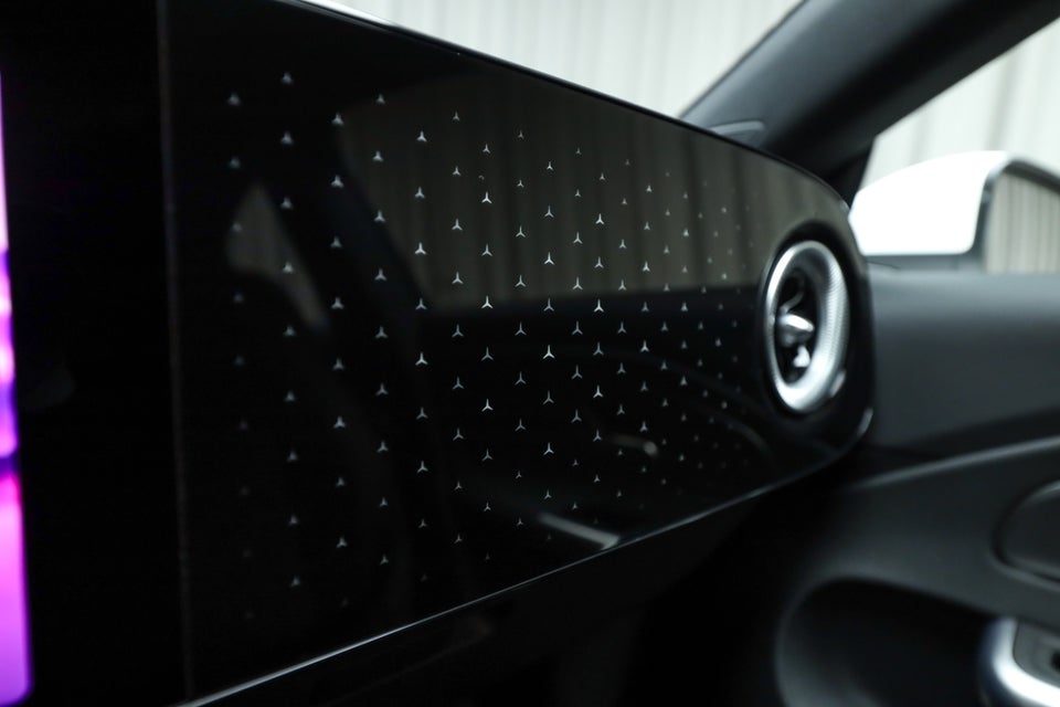 Mercedes CLA250+ EQ Progressive 4d
