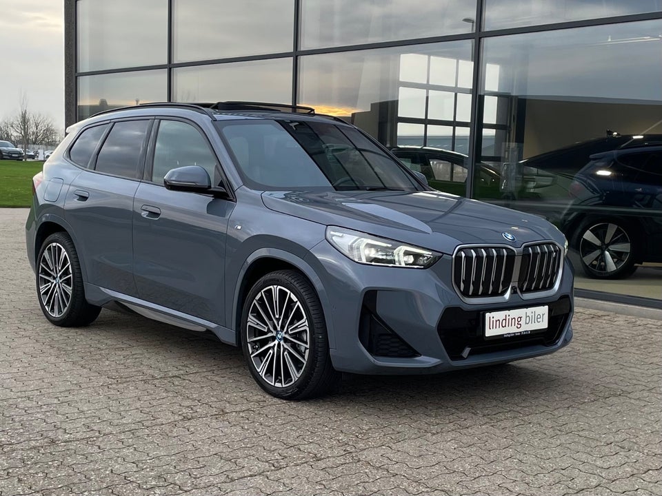 BMW iX1 xDrive30 Fully Charged M-Sport 5d