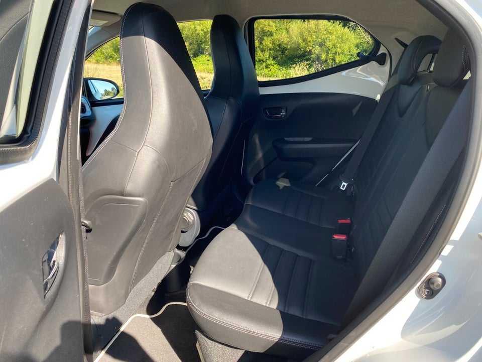 Toyota Aygo 1,0 VVT-i x-cellence 5d