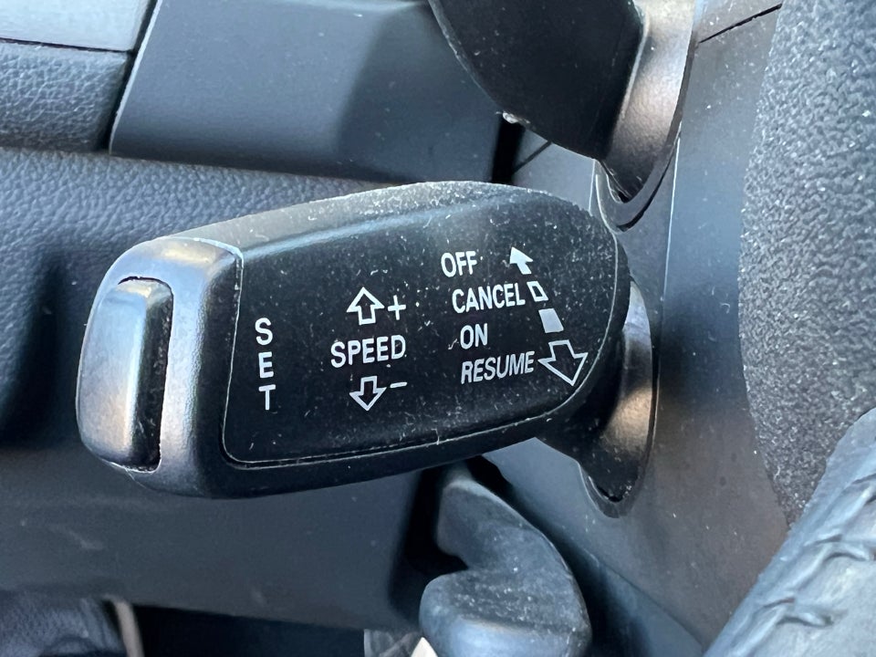 Audi A6 3,0 TDi 218 S-line S-tr. 4d