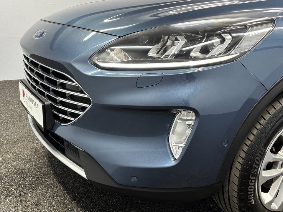 Ford Kuga 2,5 PHEV Titanium CVT 5d